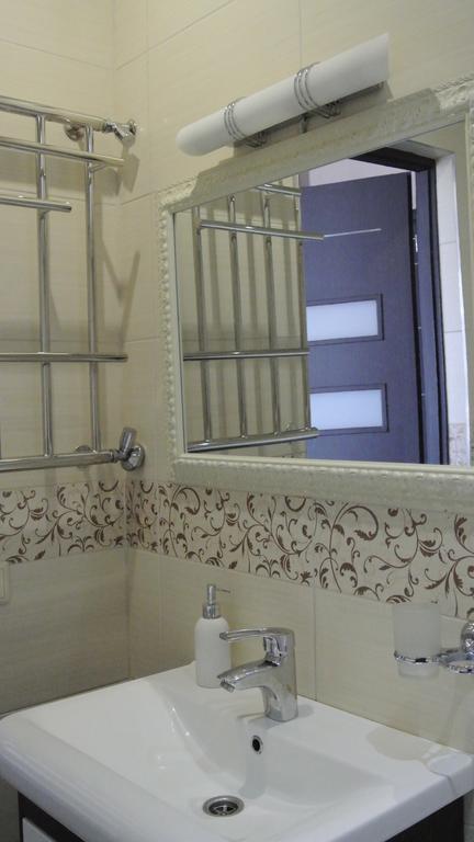 Panoramic View Apartment Poznyaky Київ Екстер'єр фото