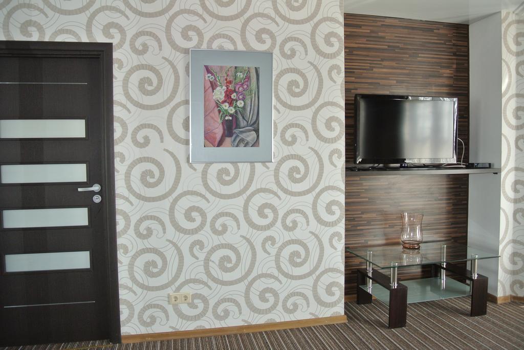 Panoramic View Apartment Poznyaky Київ Екстер'єр фото
