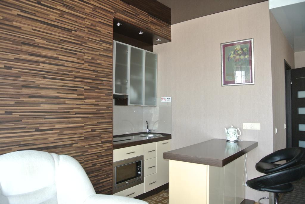 Panoramic View Apartment Poznyaky Київ Екстер'єр фото